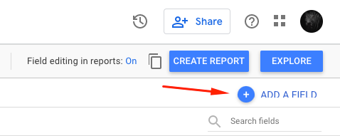 google data studio add new field